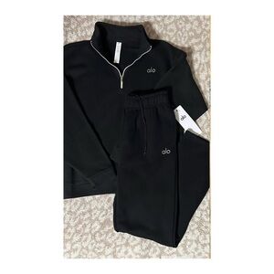 Unisex Alo Black Quarter Zip-Up Sweatshirt and Joggers Set(new)